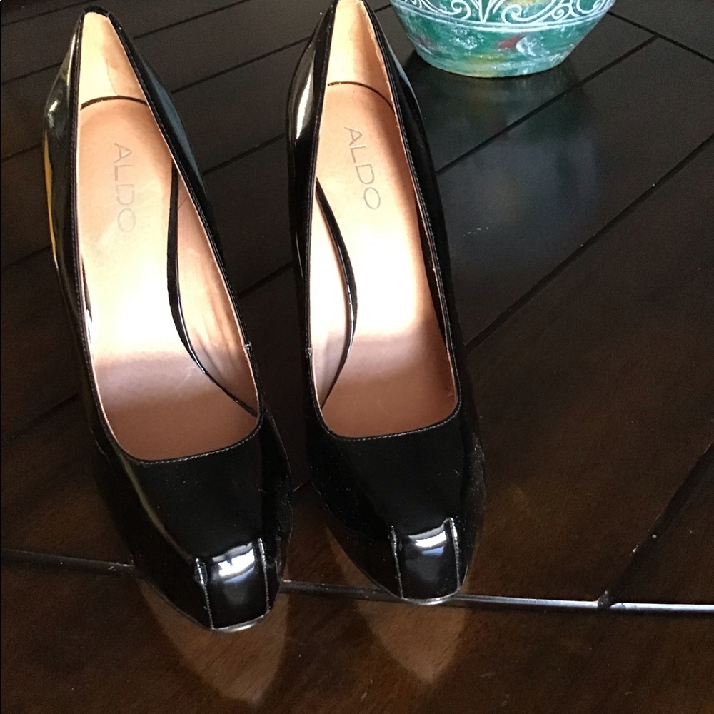 Classic pumps